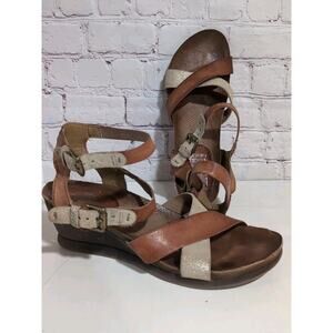 Miz Mooz Verona Collection Women’s 39 US 8 Brown Gold Leather Sandal Ankle Strap